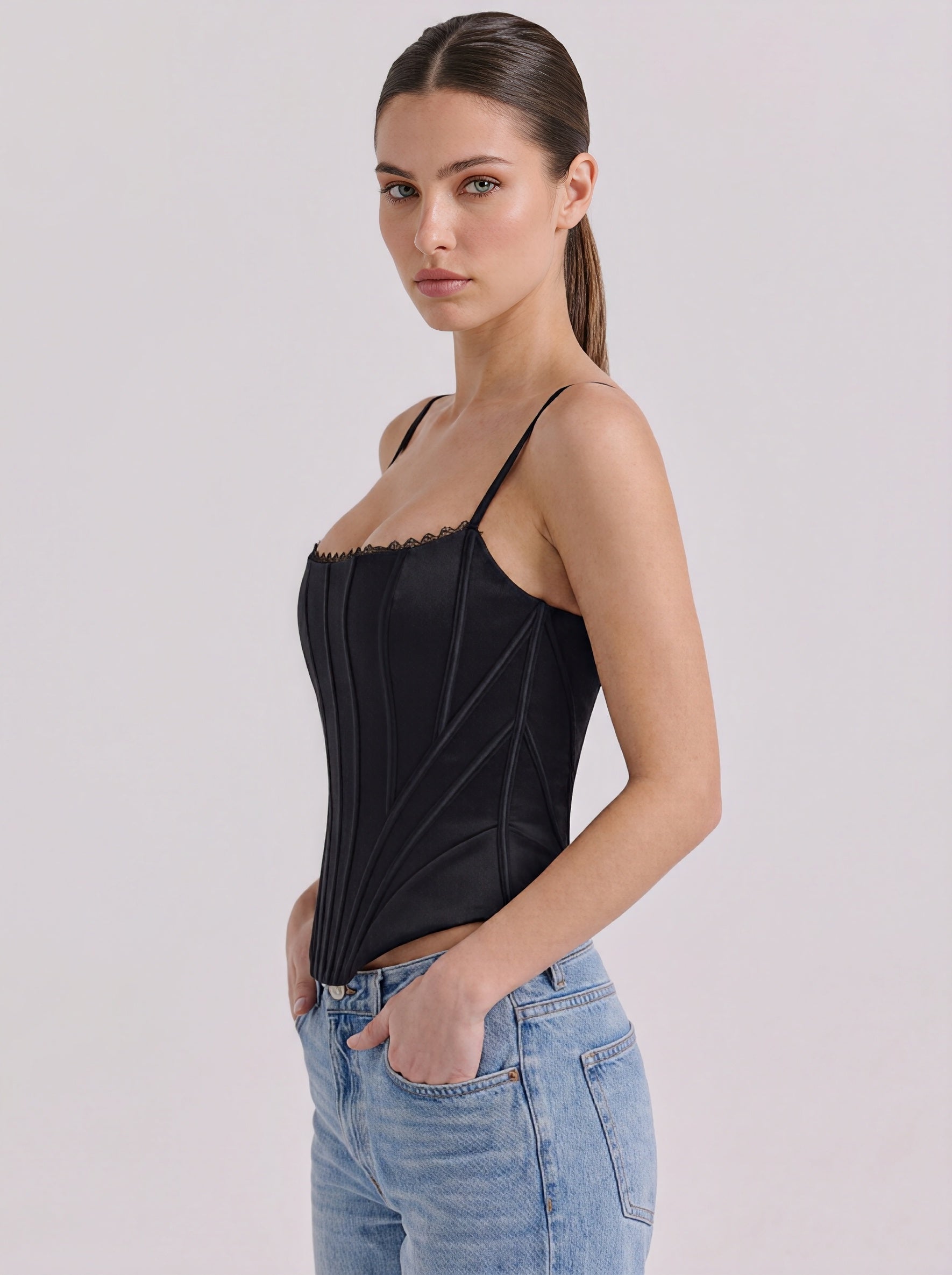 Safira Figure-Shaping Corset
